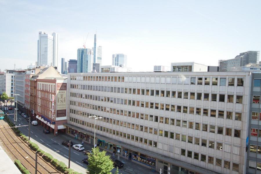 Hotel Tourist Frankfurt am Main Zimmer foto