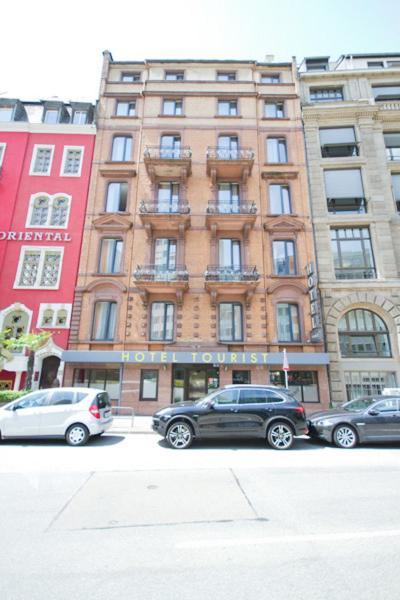 Hotel Tourist Frankfurt am Main Zimmer foto